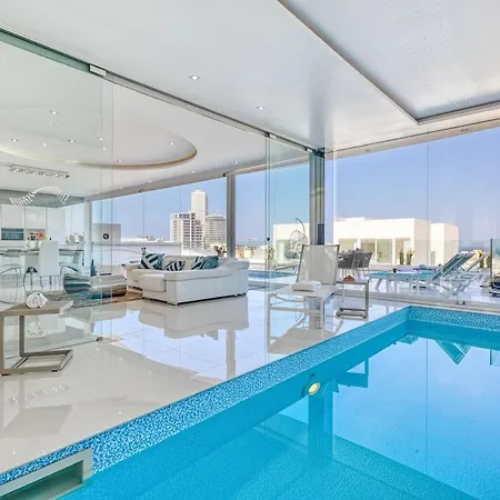 아파트 Luxury Penthouse In Swieqi With In And Outdoor Pool Saint Julian's