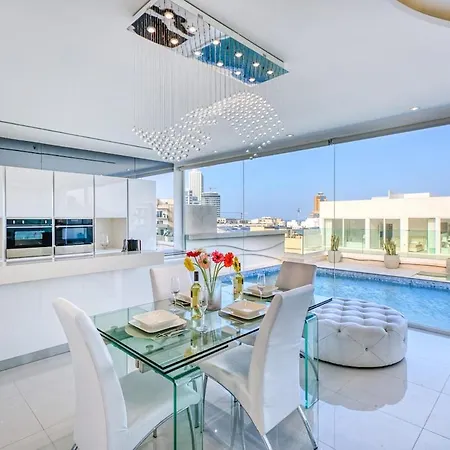 Lägenhet Luxury Penthouse In Swieqi With In And Outdoor Pool
