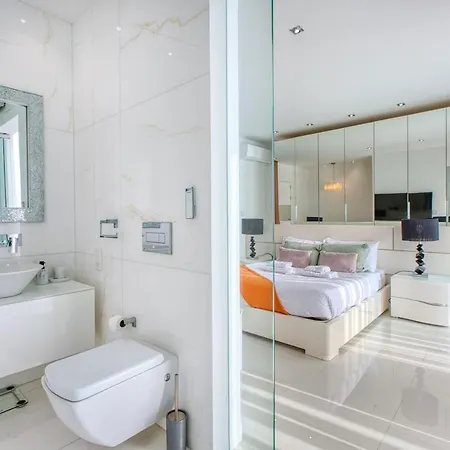 Luxury Penthouse In Swieqi With In And Outdoor Pool St. Julian's