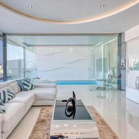 Lägenhet Luxury Penthouse In Swieqi With In And Outdoor Pool St. Julian's