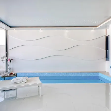 Apartamento Luxury Penthouse In Swieqi With In And Outdoor Pool San Julián