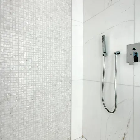 Luxury Penthouse In Swieqi With In And Outdoor Pool * San Julián